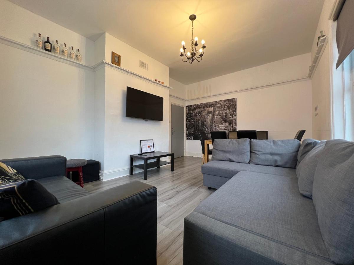Peaky Blinders Apartment 5 Min Walk To Blackpool Tower Sleeps Up To 14 Dış mekan fotoğraf